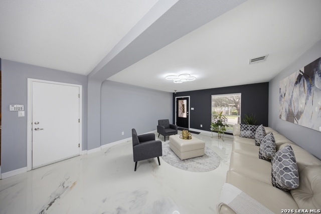 9007 Lilac Hl Property Photo 9