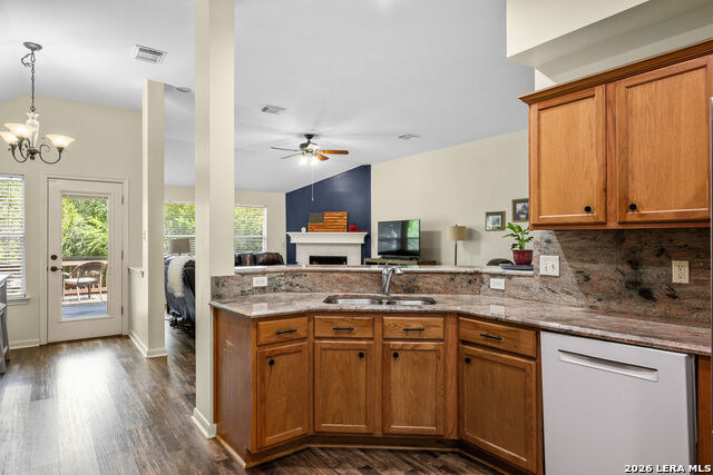 8307 La Fleur Property Photo 12