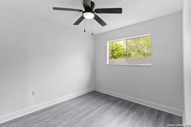 11915 Los Cerros St Property Photo 8