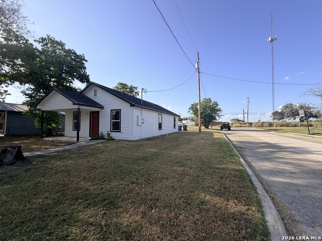 539 Waco St Property Photo 3