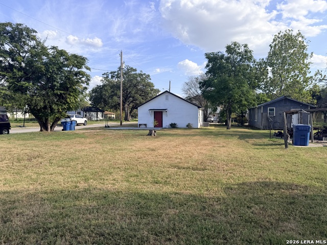 539 Waco St Property Photo 4