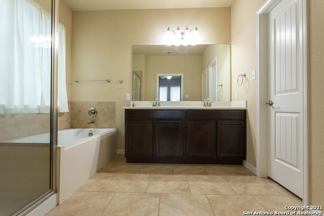 13803 Cohan Way Property Photo 26