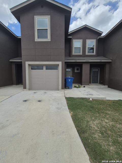 13903 Annas Way Property Photo 1