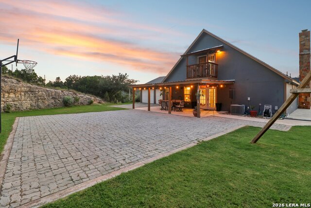 491 Forest Breeze Property Photo 3
