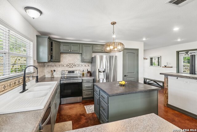491 Forest Breeze Property Photo 20