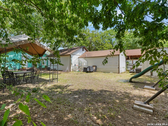 407 Lucille St Property Photo 27