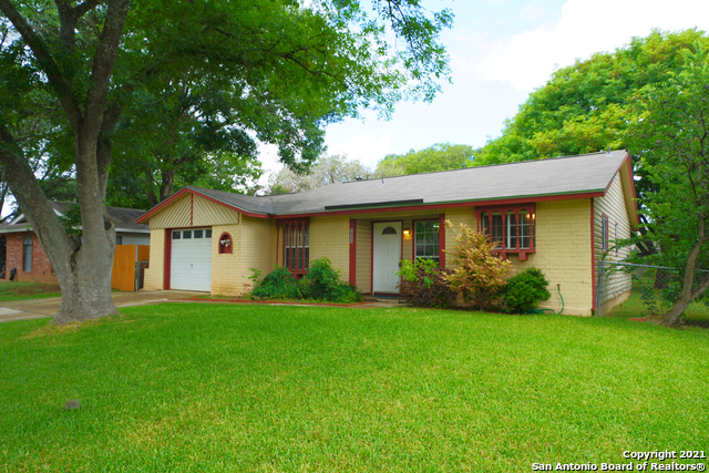 221 Judith Ann Dr Property Photo 3
