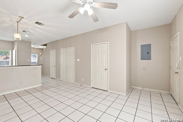 4614 Swann Ln Property Photo 9