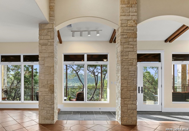 15529 Escarpment Ok Property Photo 4