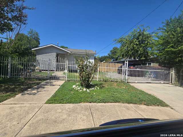 223 Prosperity Dr. Property Photo 1