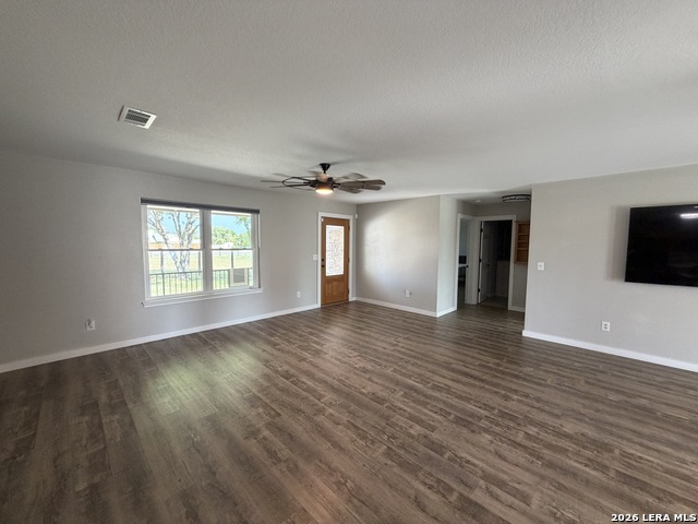 433 W Klein Rd Property Photo 4