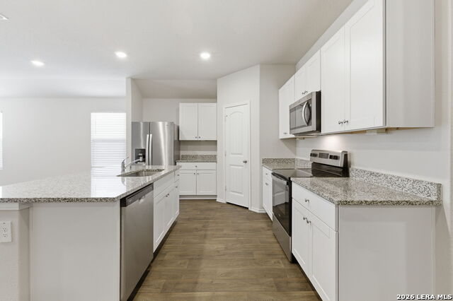 845 Bahia Pl Property Photo 3