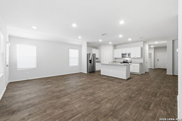 845 Bahia Pl Property Photo 4