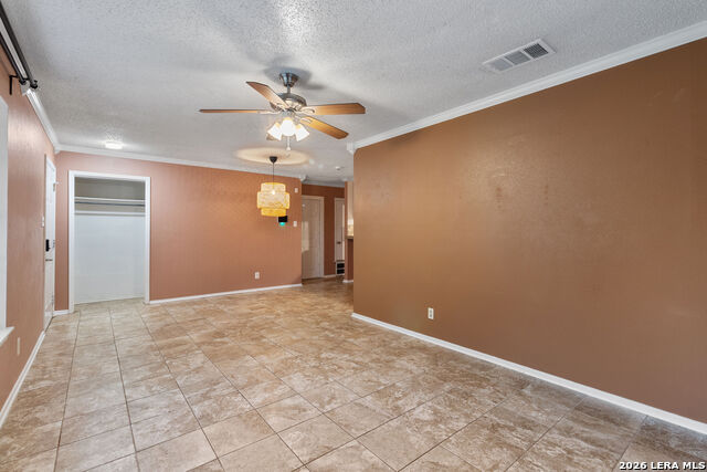 7430 Saddlewood St Property Photo 4