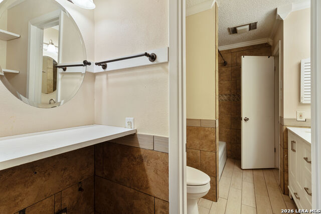 7430 Saddlewood St Property Photo 13