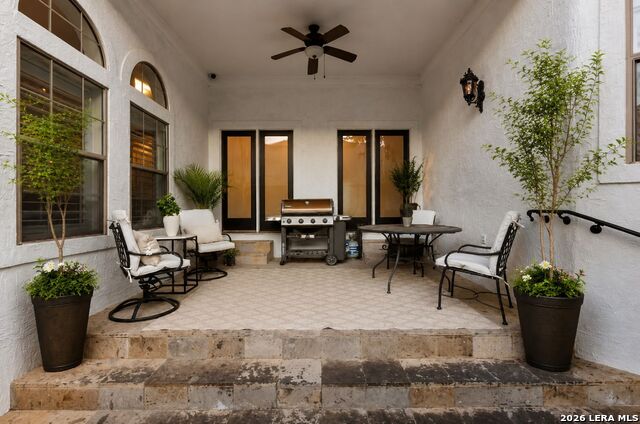 4 Waterford Gln Property Photo 7