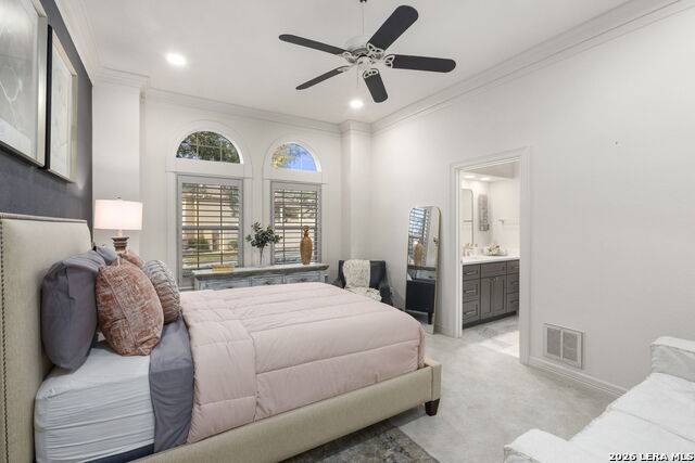4 Waterford Gln Property Photo 14