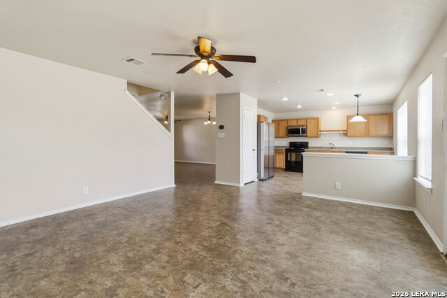 11322 Acuff Sta Property Photo 4