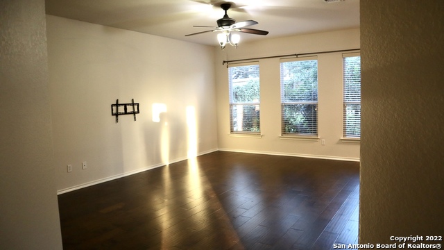 134 Red Hawk Rdg Property Photo 5