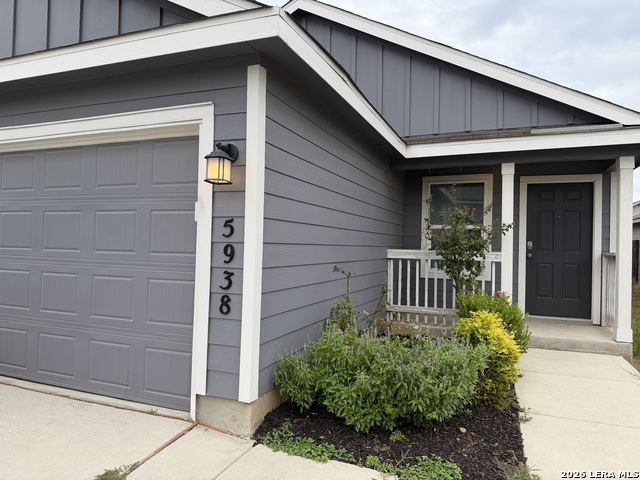 5938 Antonio Pl Property Photo 2