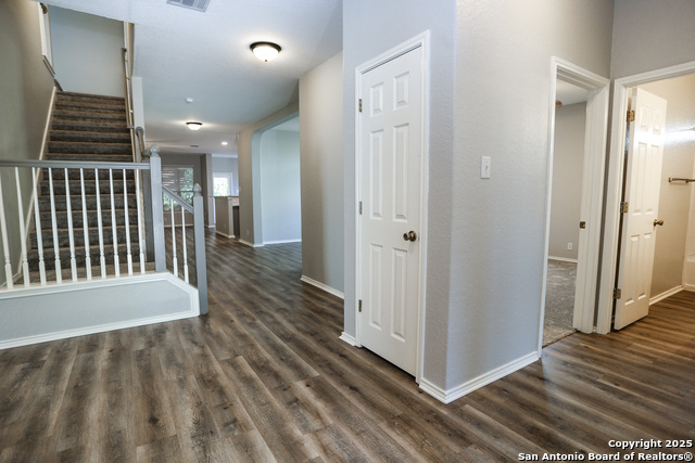 253 Cordero Dr Property Photo 5