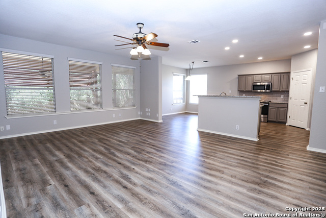 253 Cordero Dr Property Photo 8