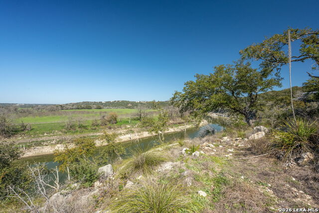 365 River Cliff Pl Property Photo 9