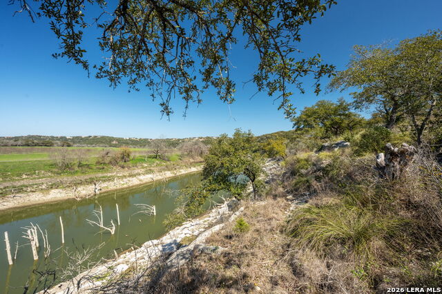 365 River Cliff Pl Property Photo 11