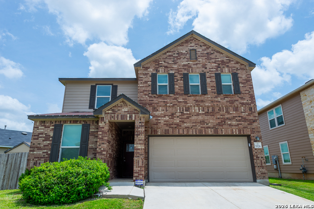 5526 Castle Brook Dr Property Photo 4