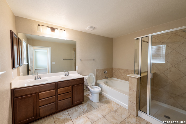 5526 Castle Brook Dr Property Photo 20