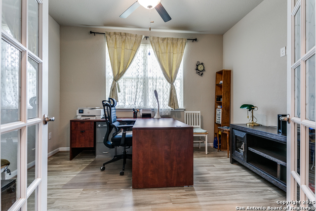 8359 Sunrise Gln Property Photo 3