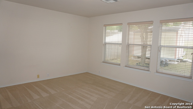 15619 Turfway Park Property Photo 9
