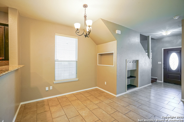 425 Auburn Park Property Photo 10
