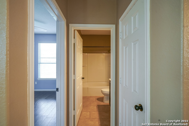 425 Auburn Park Property Photo 14