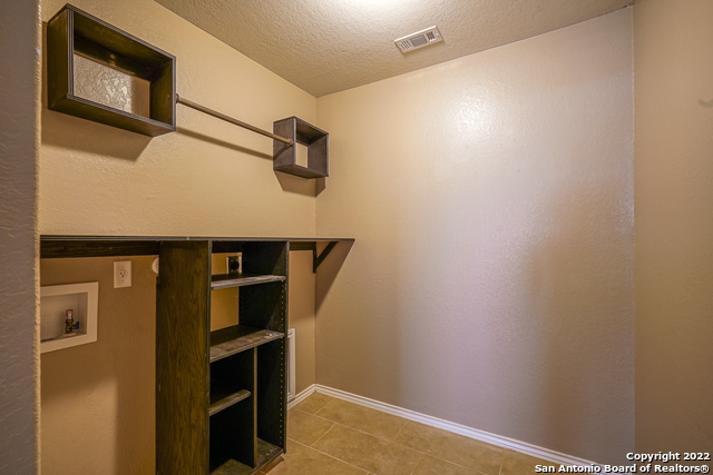 425 Auburn Park Property Photo 23