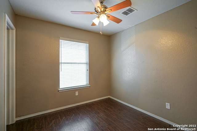 425 Auburn Park Property Photo 25