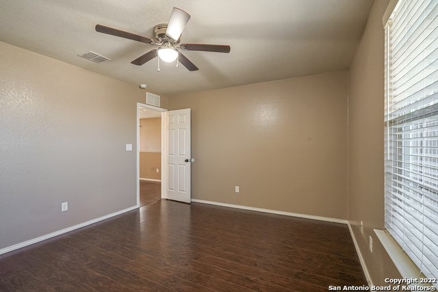 425 Auburn Park Property Photo 29
