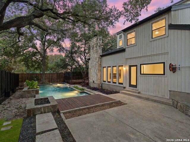 434 Arch Bluff Property Photo 2