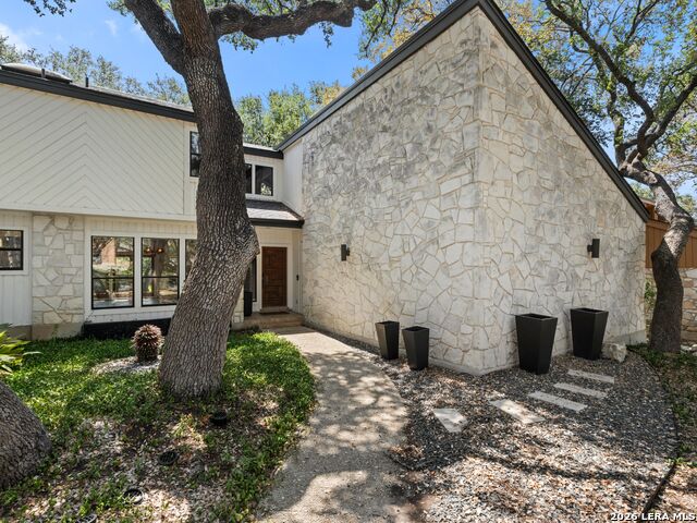 434 Arch Bluff Property Photo 5