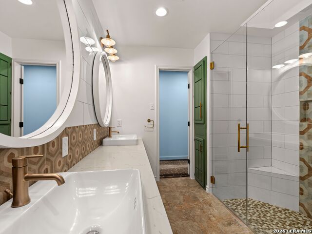 434 Arch Bluff Property Photo 31