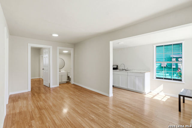 137 Brenner St Property Photo 3