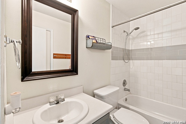10210 Silverbrook Pl Property Photo 23