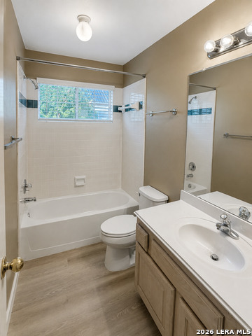 15226 Fall Place Property Photo 21