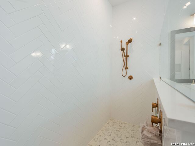 3914 Balentine Property Photo 27