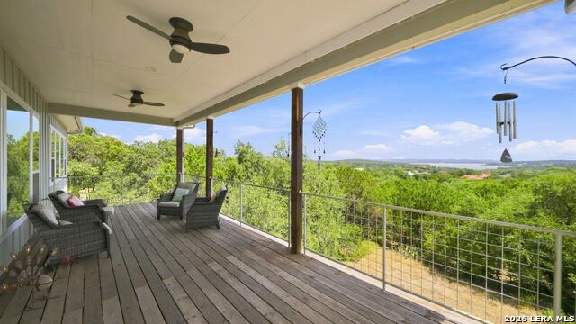 129 Riedel Ln Property Photo 4
