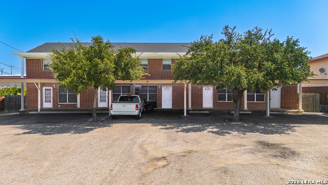 121 Falcon Blvd Property Photo 1
