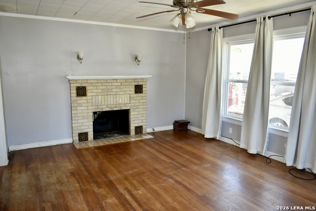 218 Hearne Property Photo 3