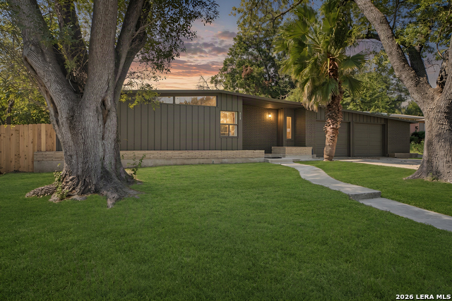 118 MAPLEWOOD LN