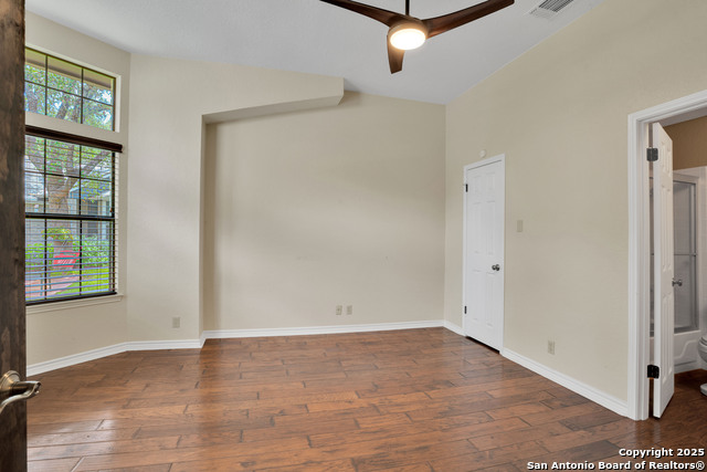 2607 Knights Walk Property Photo 4