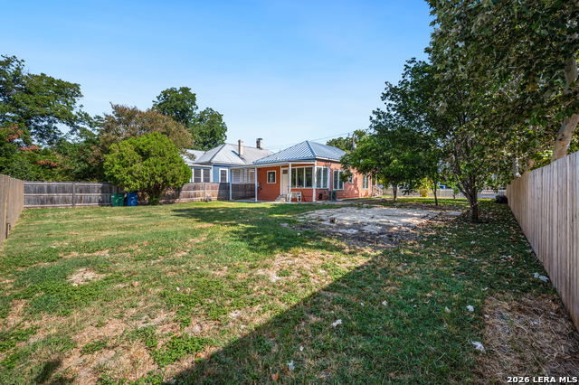 312 Leigh Property Photo 28